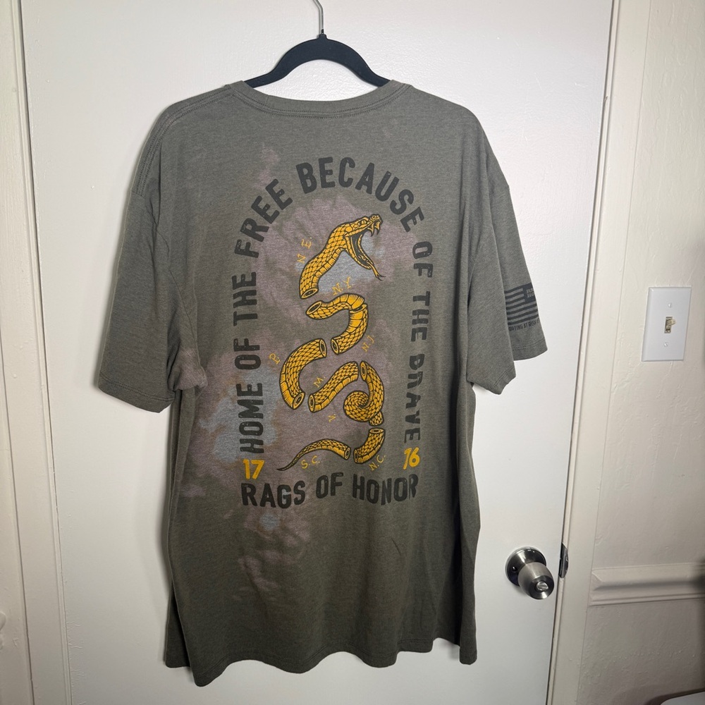 Rags of Honor Men's Green Graphic T-Shirt with Yellow Snake Print 2XL